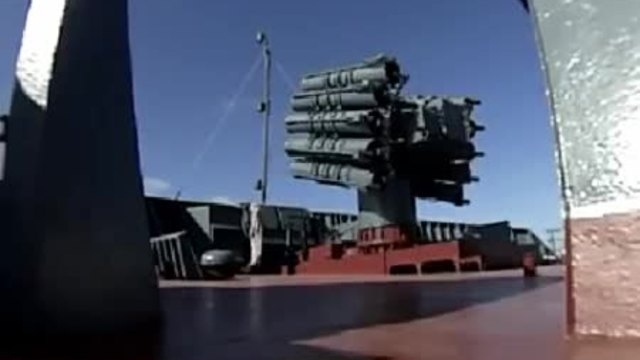 Най - големият крайцер в света &quot; Петър Велики &quot; по време на бойни стрелби !