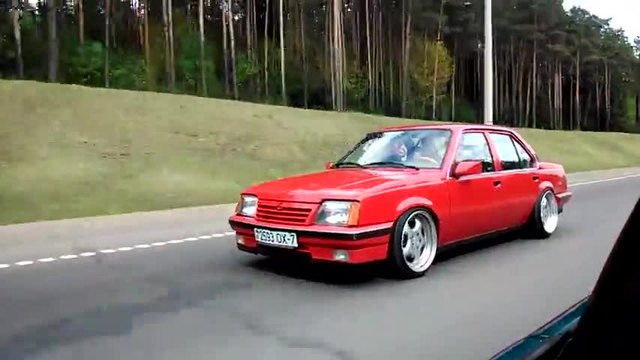 Opel Ascona Stance Red