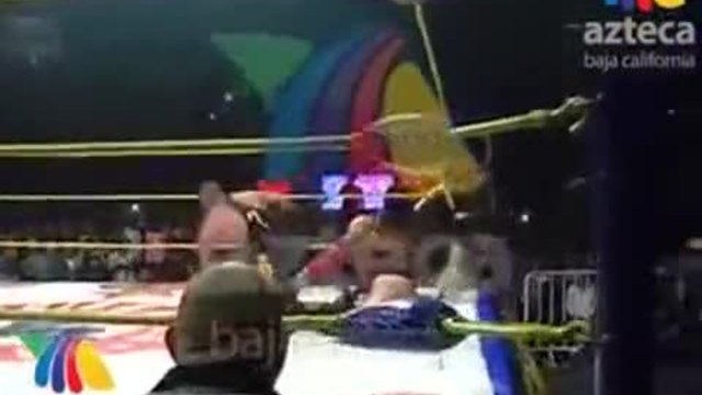 Трагичен Инцидент !!! Рей Мистерио убива мексикански кечист който издъхна след мача ( 21 март 2015 )