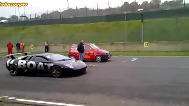 Lamborghini Murcielago vs Fiat Cinquecento