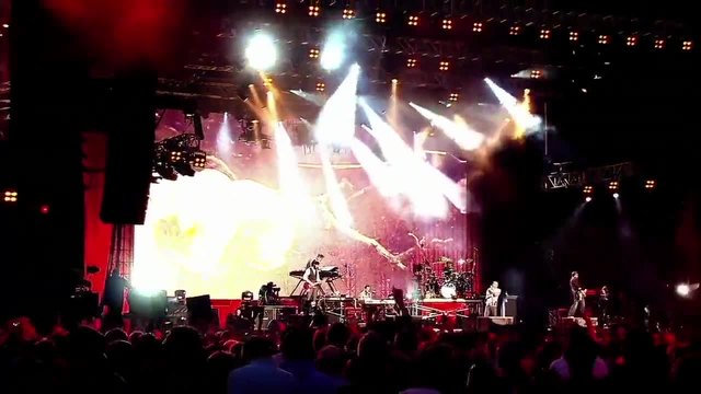Linkin Park - Numb ( Road To Revolution ) Live concert 720p
