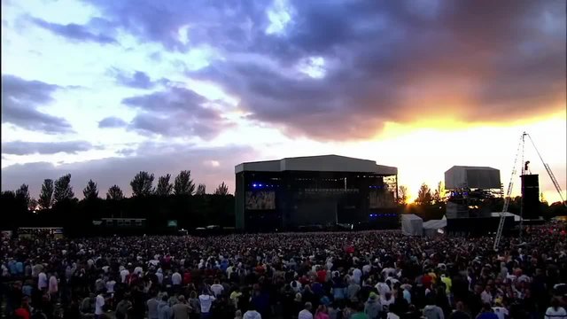 Linkin Park - One Step Closer ( Road To Revolution ) Live co