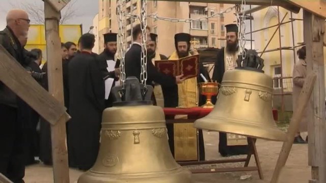 Осветиха камбаните за нова църква в Пловдив