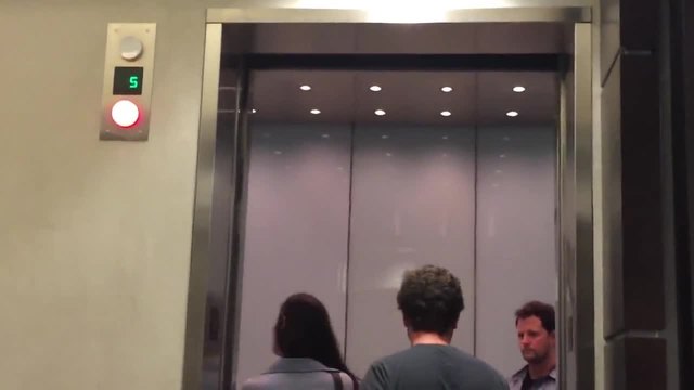 Адска илюзия.Комик, магьосник раздели тялото си на две!