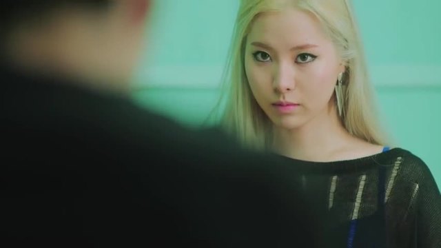 [MV] Lim Kim(김예림) (Togeworl(투개월)) _ Awoo
