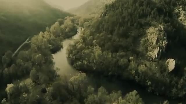 PetroV - Častio bih grad 2015 (Official video)