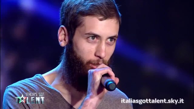 Всички му се присмяха, а накрая цялата зала стана на крак.Italia’s Got Talent 2015