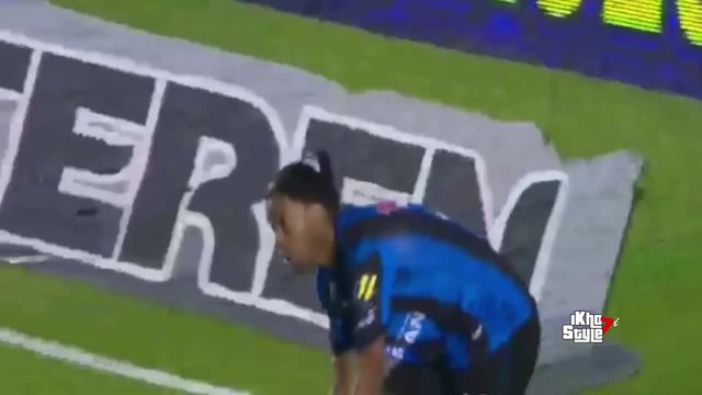 Роналдиньо пак направи нещо интересно