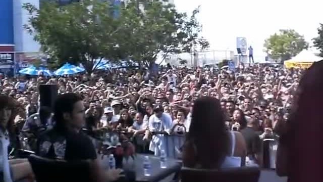 Sin Senos No Hay Paraiso - LOS ANGELES, Famsa Downtown