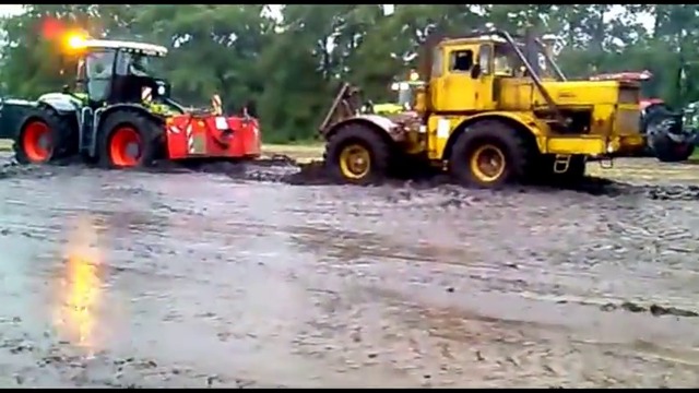 РУССКИЙ  К-700 против НЕМЕЦКОГО Сlaas Хerion 5000