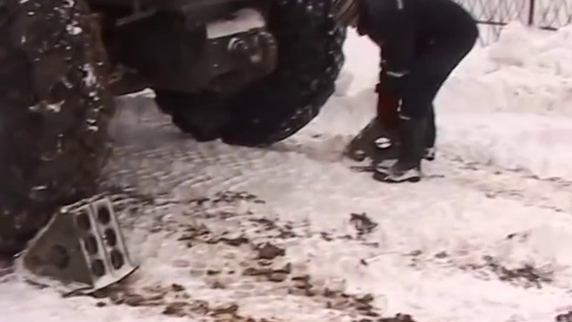 Вивільнення  спец автомобілем МАЗ