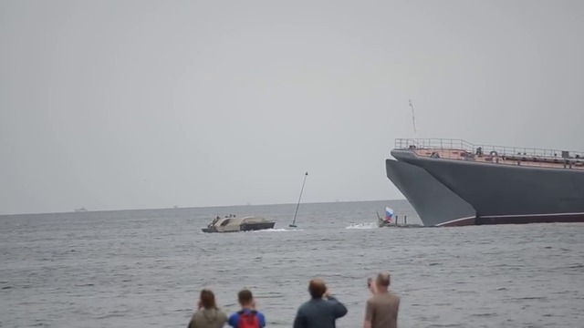 Высадка десанта из БДК "Адмирал Невельской"