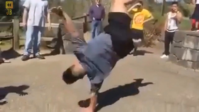 БОЙНИЯТ ТАНЦ НА КИМ ЧЕН УН