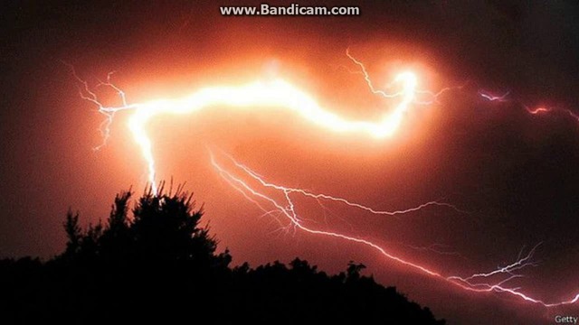 Top 4 ot nai stranni Lightning na Sveta pazetese !!!!!!!!!!