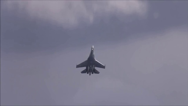 Су-35 - показательный полет - Ле Бурже