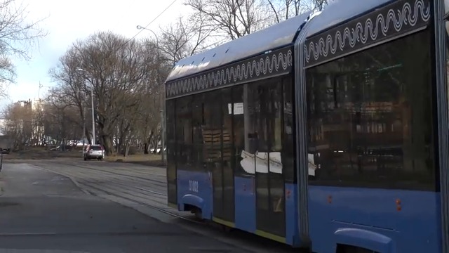 Новый трамвай -  "Витязь-М"  на улицах города Москвы