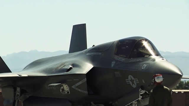 Battle America's F-35 vs Russia's T-50 PAK FA - Fighter Aircraft