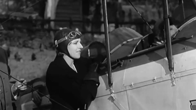 Вижте британската авиаторка Ейми Джонсън - жена изследователка и първата жена пилот на дълги разстояния (Amy Johnson)