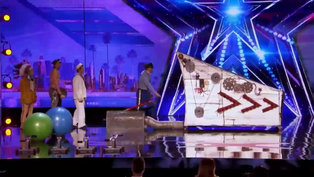 ЗАБАВНО ИЗПЪЛНЕНИЕ В ШОУТО НА ТАЛАНТИТЕ