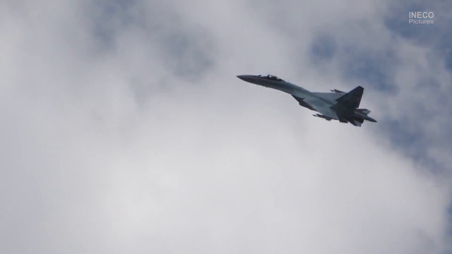 Демонстрация на изтребител Су-35 - Уникално видео ! Авиосалон МАКС -2017