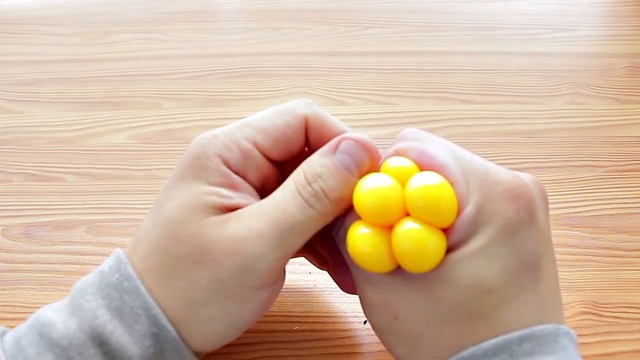 4 КРУТЫХ АНТИСТРЕССа из шариков ОРБИЗ и ЛИЗУНА - YouTube.MP4