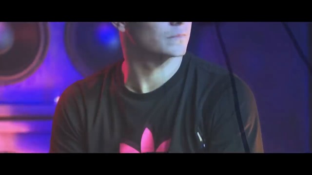 Martin Garrix & Justin Mylo - Evolve (Official Music Video)