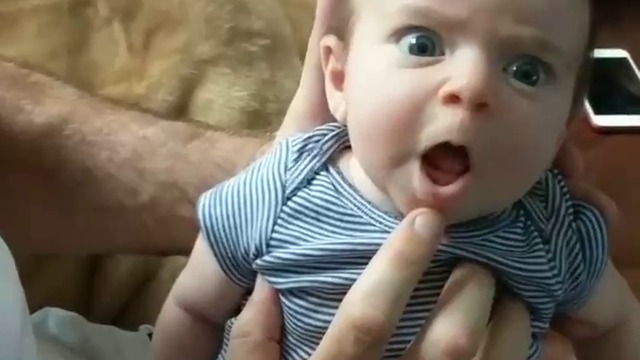 МАМО СПРИ ГО -БАЩА И ДЕТЕНЦЕ-СМЯХ