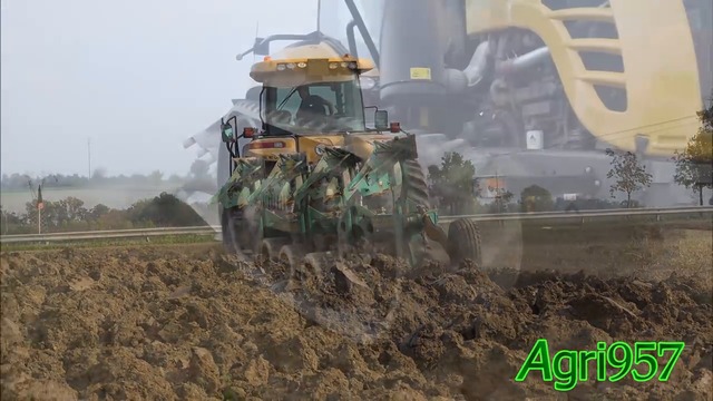 "CHALLENGER" MT775E & 4 FURROW PIETRO MORO - Deep PLOUGHING in ITALY