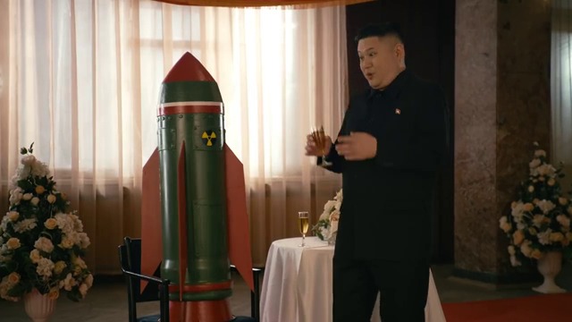 ГОЛЯМАТА ЛЮБОВ НА КИМ ЧЕН УН