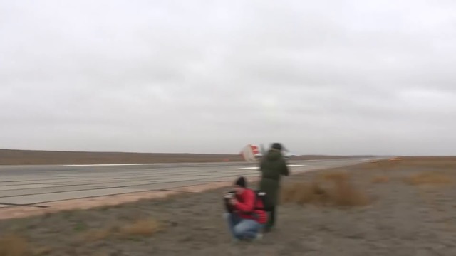 Возвращение экипажей истребителей МиГ-29СМТ в Астраханскую обл. после выполнения задач в САР