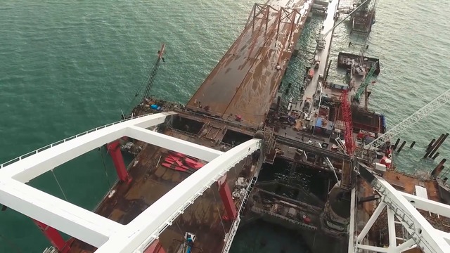 Крымский мост сомкнулся 20.12.2017 г.