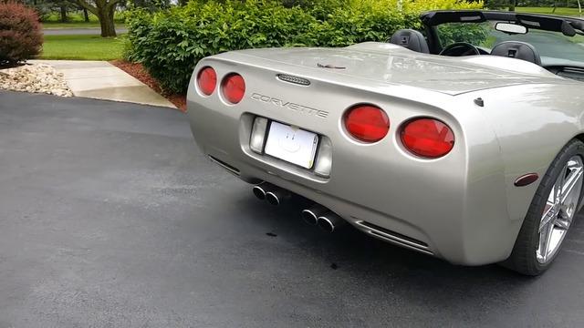 Двутактов Corvette