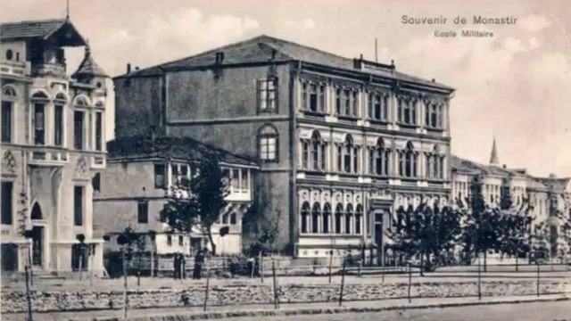 „Ја излези, стара мајко, на пенџерето“