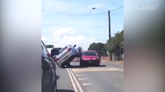 ЛУДИ ШОФЬОРИ-ПОДБОРКА