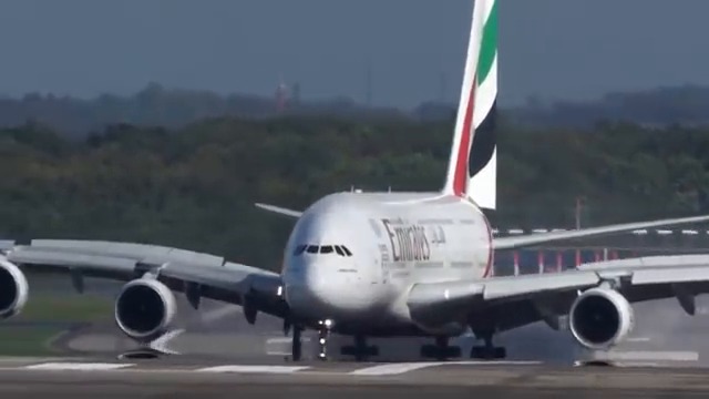 Пилот Airbus A380 -  в Германии совершил посадку в сложнейших условиях