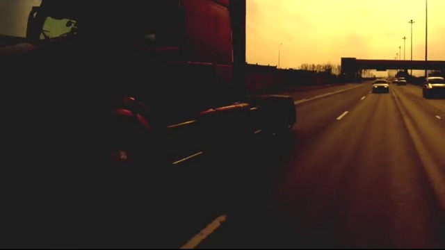 тест VOLVO VNL_ 450 Л.С. В ОДНОКОМНАТНОЙ КВАРТИРЕ