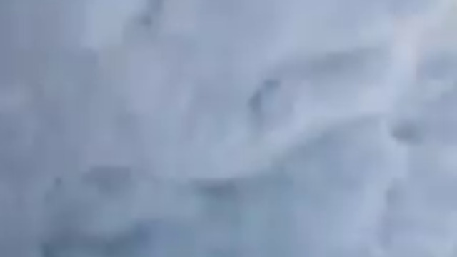 Ужасяващи кадри от неизправност на  ски лифта в Грузия.
