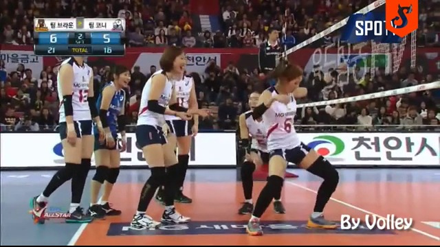 Очарова Съдиите.....