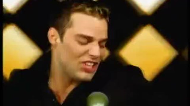 Рики Мартин-Living La Vida Loca