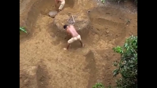 ОТ НИЩО НАПРАВИХА БАСЕЙН