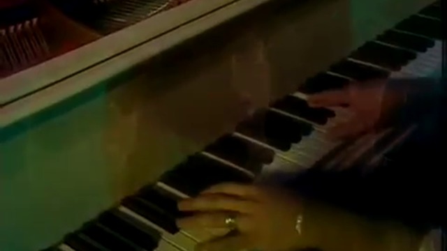 10Cc - I'm Not In Love -German subtitles - Brady Bunch version