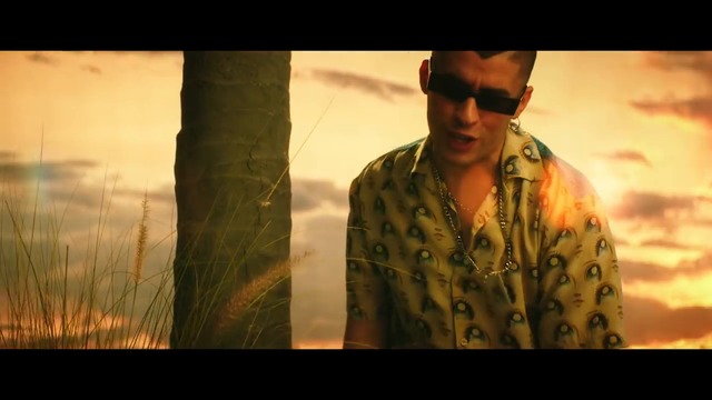 Jennifer Lopez & Bad Bunny - Te Guste (Official Music Video)