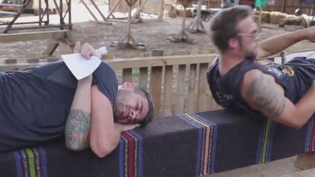 Горан и фермерите E14